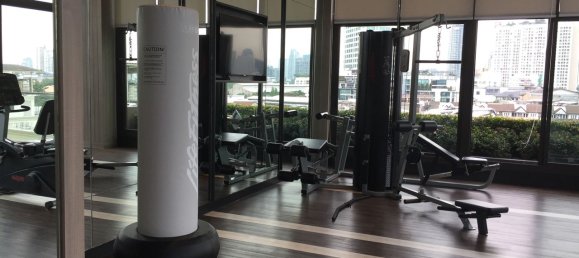 Кондоминиум  с 2 спальнями в Ваттхана, Таиланд № 64488 3