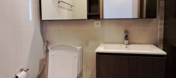 Кондоминиум  с 2 спальнями в Ваттхана, Таиланд № 64488 19