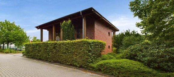 Здание с 15 комнатами в Ольденбург, Германия № 144161 2