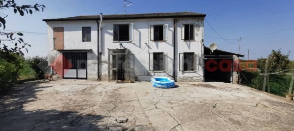 4 bedrooms Villa in Casaleone, Italy No. 111893 7