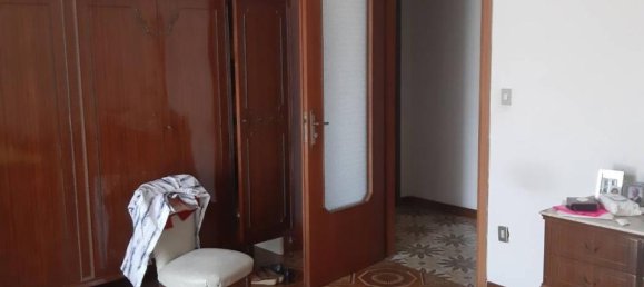 4 rooms Apartment in Marigliano, Italy No. 109410 20