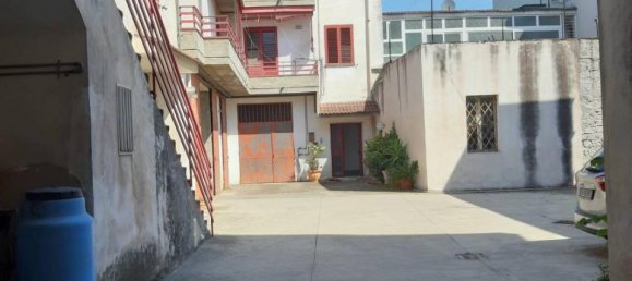 4 rooms Apartment in Marigliano, Italy No. 109410 10