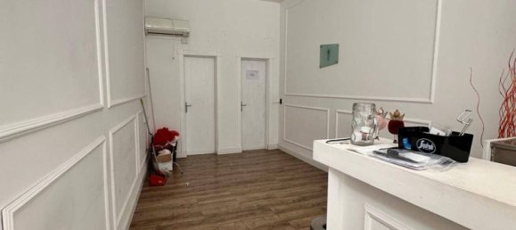 60m² Commercial property in Lucca, Italy No. 328568 4