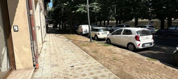 60m² Commercial property in Lucca, Italy No. 328568 12