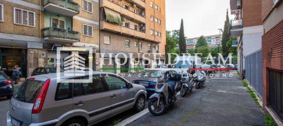 1 bedroom Apartment in Rome, Italy No. 291392 25