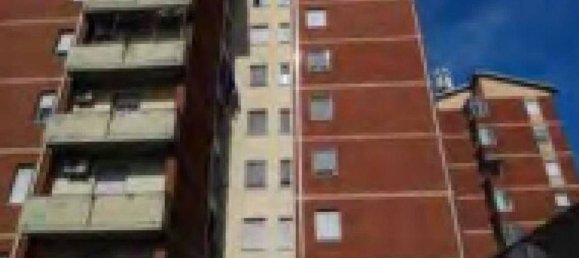 4 rooms Apartment in Piacenza, Italy No. 94642 9