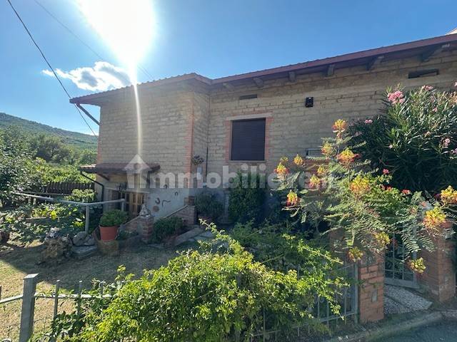 4 bedrooms Villa in Piegaro, Italy No. 353573