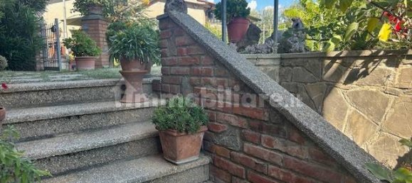 4 bedrooms Villa in Piegaro, Italy No. 353573 2