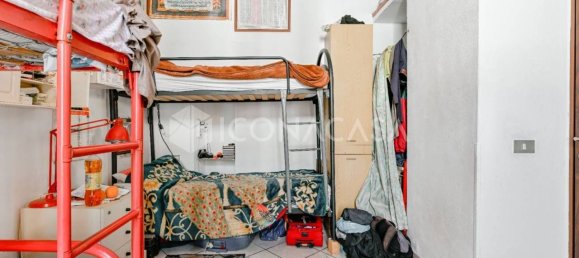 Studio in Milan, Italy No. 380439 6