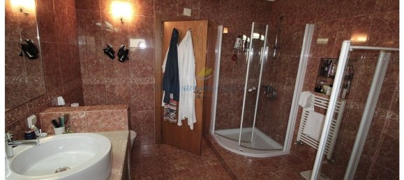 Дом с 4 спальнями в Силвиш, Португалия № 128014 17