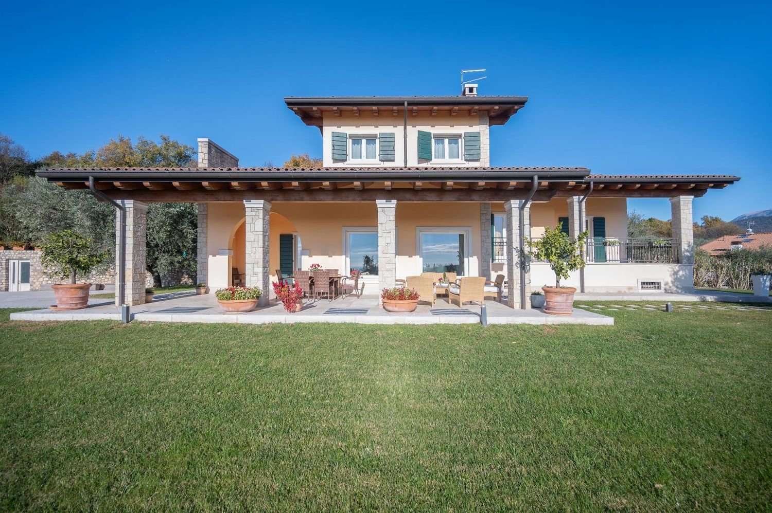 10غرفة فيلا في Verona, Italy رقم 165400