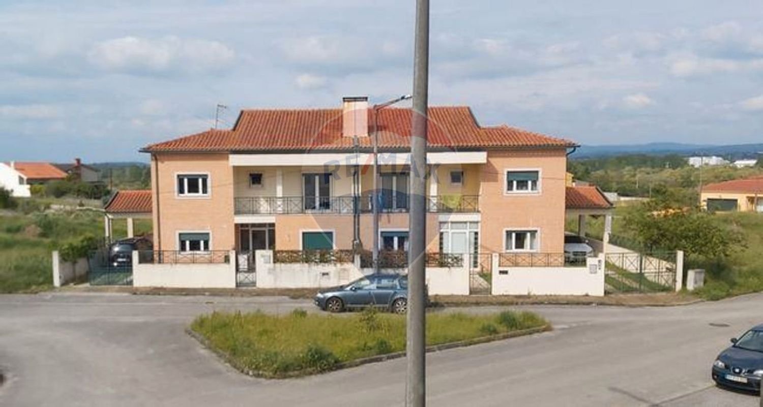 Земельный участок 397м² в Казал Комба, Португалия № 66536