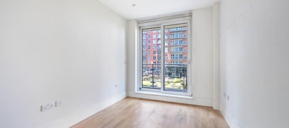 2 bedrooms Apartment in London, United Kingdom No. 9637 7