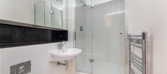 2 bedrooms Apartment in London, United Kingdom No. 9637 9