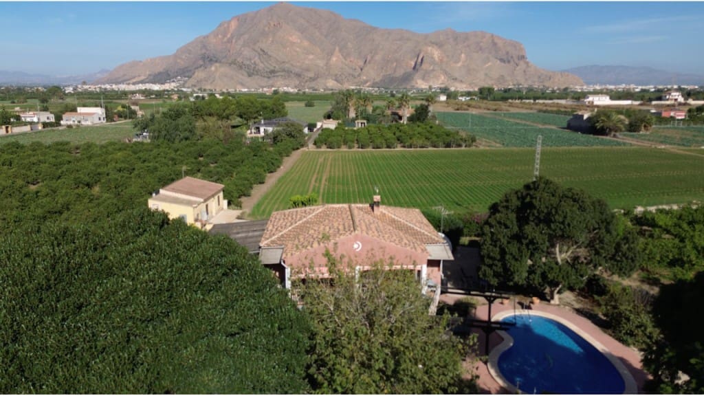 3 غرف نوم منزل في Alicante, Spain رقم 187941