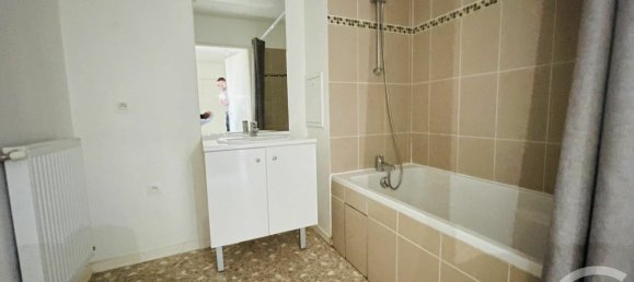 2 bedrooms Apartment in Sartrouville, France No. 322748 6