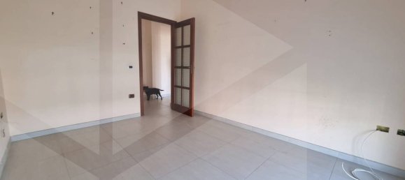 4 rooms Apartment in Naples, Italy No. 17482 8