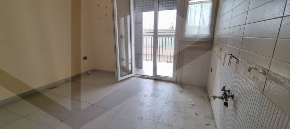 4 rooms Apartment in Naples, Italy No. 17482 13