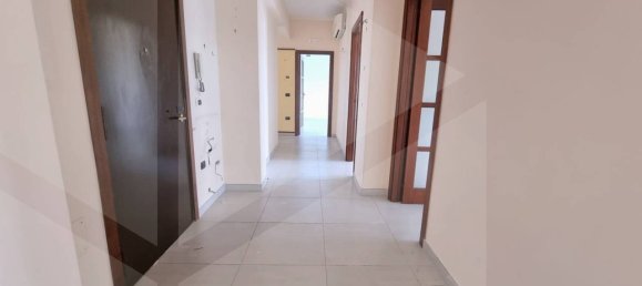 4 rooms Apartment in Naples, Italy No. 17482 3