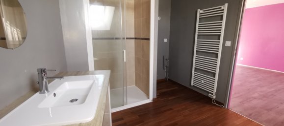 3 chambres Maison à Maine-et-Loire, France No. 300393 9