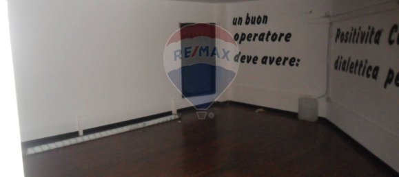 180m² Commercial property in Caltanissetta, Italy No. 336010 14