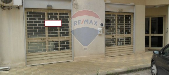180m² Commercial property in Caltanissetta, Italy No. 336010 4