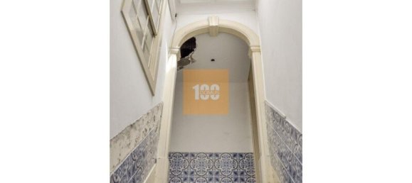 Building in Porto, Portugal No. 109966 6