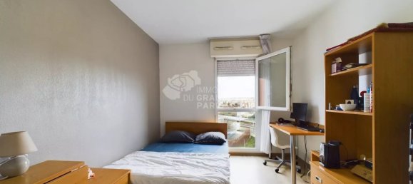 Studio in Vitry-sur-Seine, France No. 183502 4