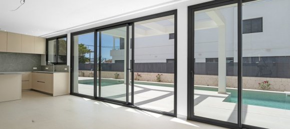 5 bedrooms Villa in Son Veri, Spain No. 14602 4