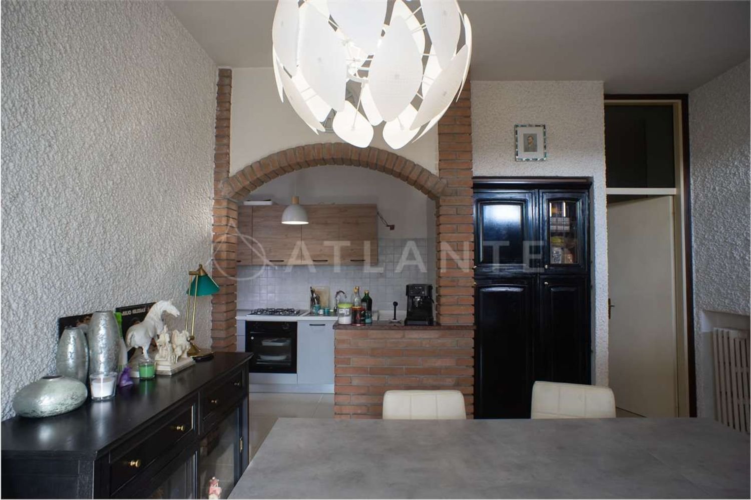 4غرفة شقة في Roverbella, Italy رقم 85191