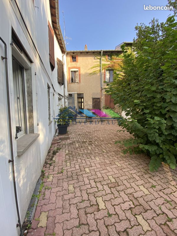 18 rooms Apartment in Luneville, France No. 224025