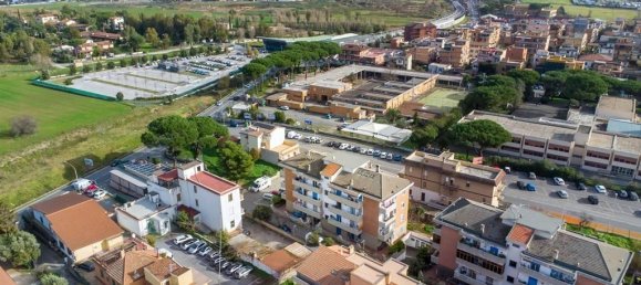 3 rooms Apartment in Rome, Italy No. 32912 3