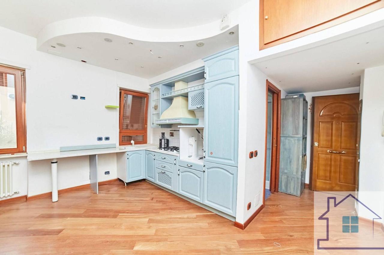 Estudio en Rome, Italy No. 40230