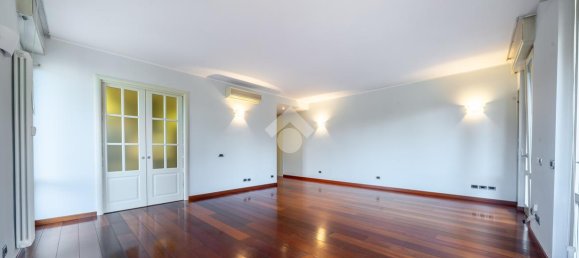 4غرفة شقة في Parma, Italy رقم 136039 8