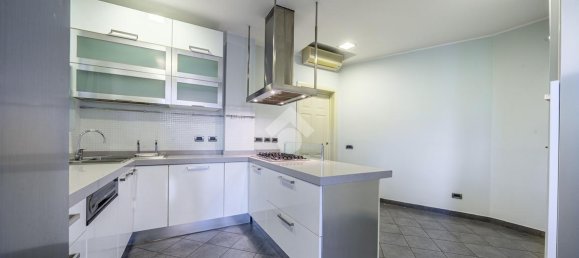 4غرفة شقة في Parma, Italy رقم 136039 9