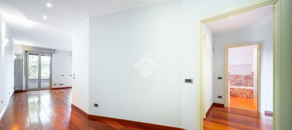 4غرفة شقة في Parma, Italy رقم 136039 2