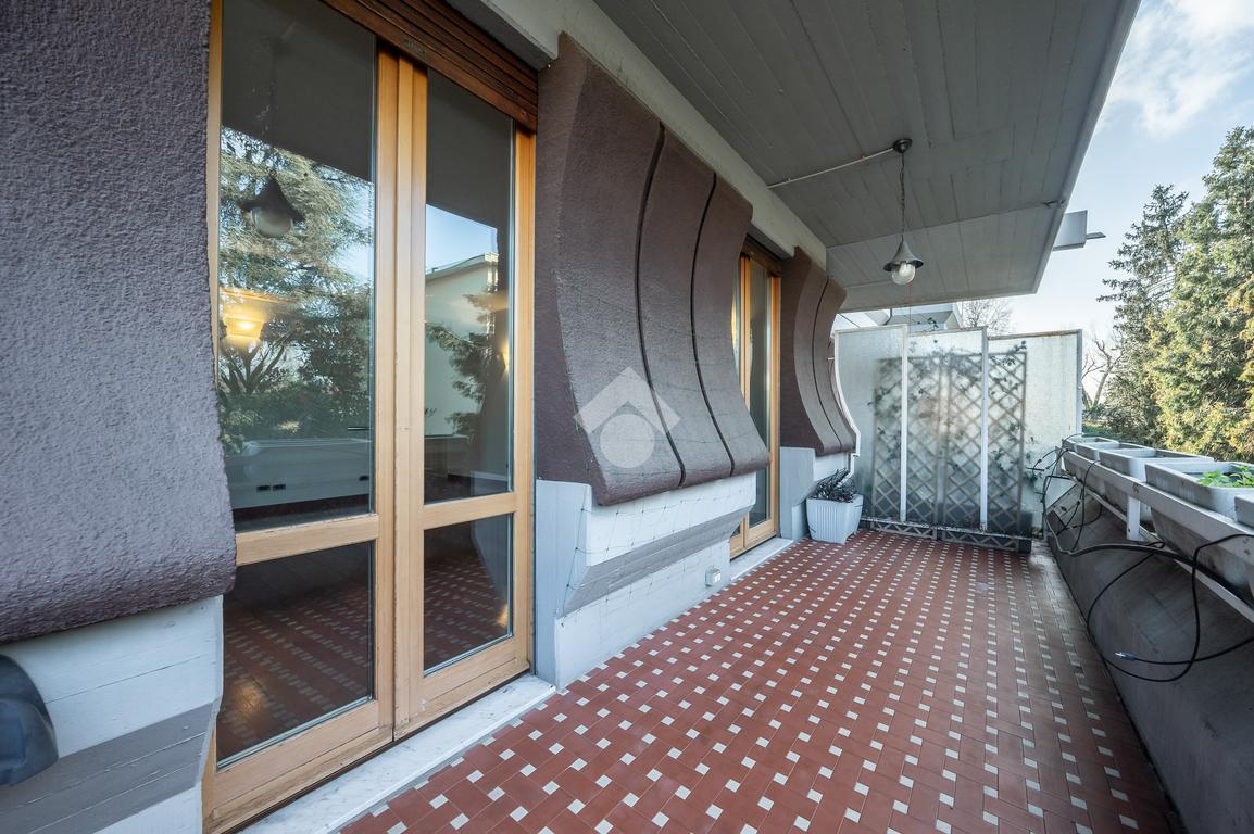 4غرفة شقة في Parma, Italy رقم 136039