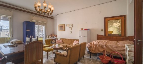 6 rooms Apartment in Messina, Italy No. 49909 30