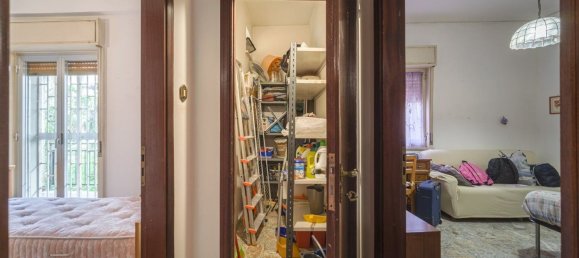 6 rooms Apartment in Messina, Italy No. 49909 25