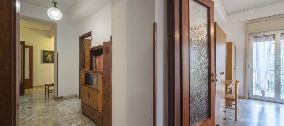 6 rooms Apartment in Messina, Italy No. 49909 26