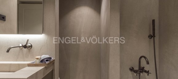 4 bedrooms Apartment in Ciutat Vella, Spain No. 104013 10