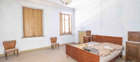 10-Zimmer Haus in Pezzana, Italy, Nr. 78043 20