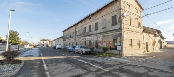 10-Zimmer Haus in Pezzana, Italy, Nr. 78043 32