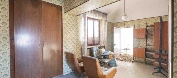 10-Zimmer Haus in Pezzana, Italy, Nr. 78043 14