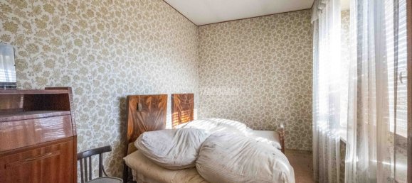 10-Zimmer Haus in Pezzana, Italy, Nr. 78043 19