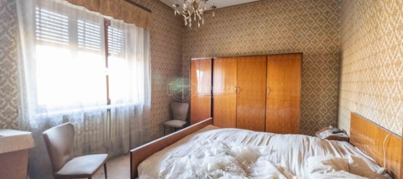 10-Zimmer Haus in Pezzana, Italy, Nr. 78043 18