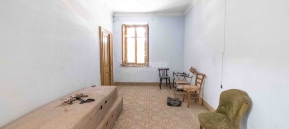 10-Zimmer Haus in Pezzana, Italy, Nr. 78043 22