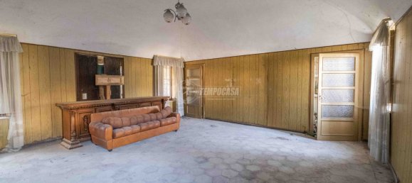 10-Zimmer Haus in Pezzana, Italy, Nr. 78043 26