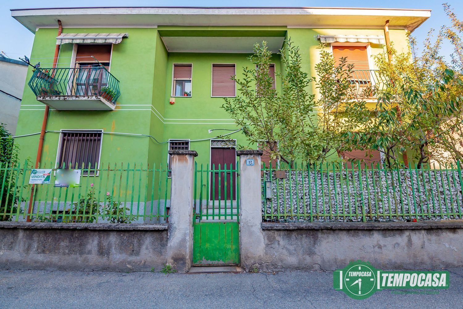 Apartamento de 2 dormitorios en Melegnano, Italy No. 393534