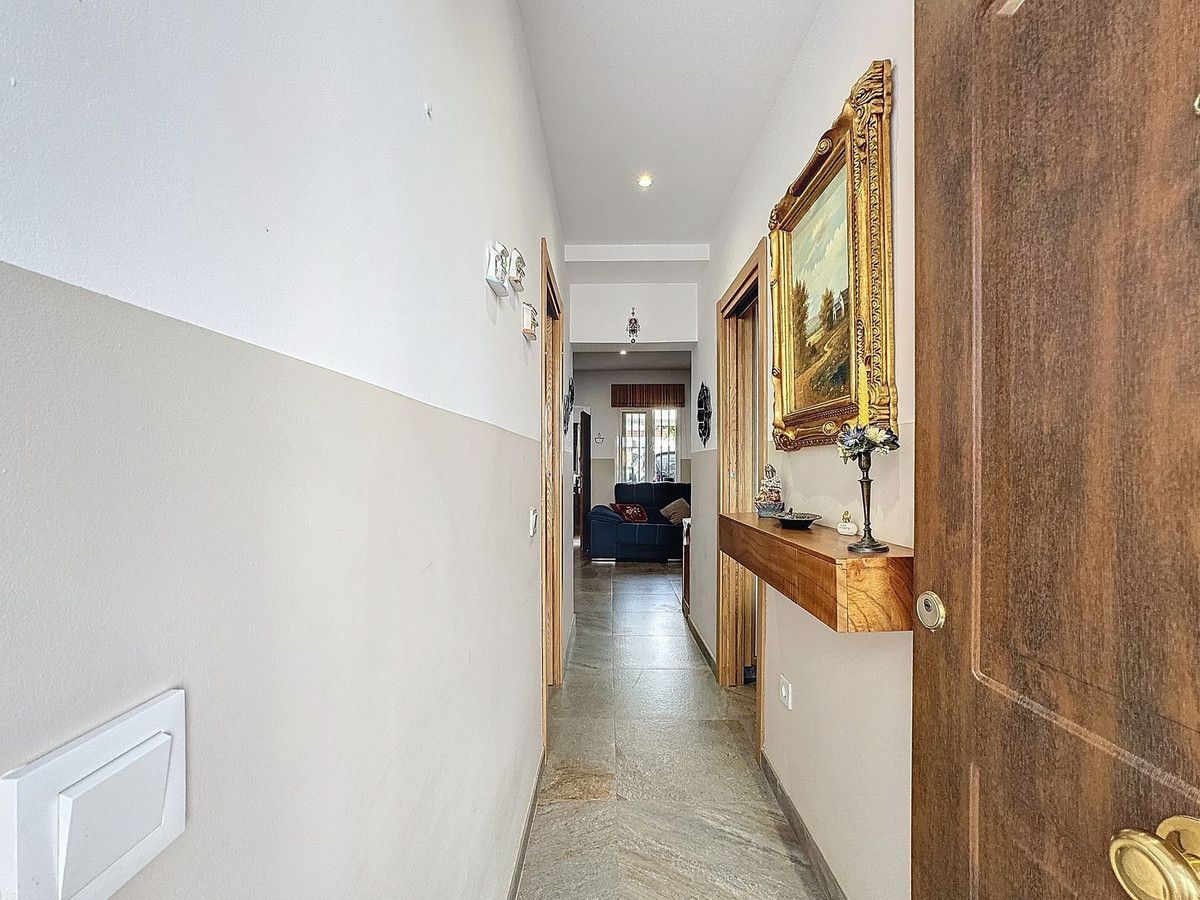 4 bedrooms Townhouse in Estepona, Spain No. 81241